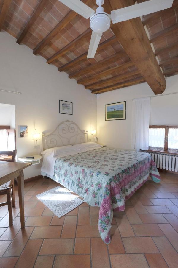 Oliviera Camere ปีเอนซา ภายนอก รูปภาพ