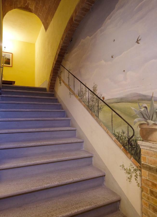 Oliviera Camere ปีเอนซา ภายนอก รูปภาพ